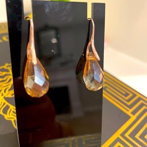 Pretty crystal drop earrings in rose gold colour